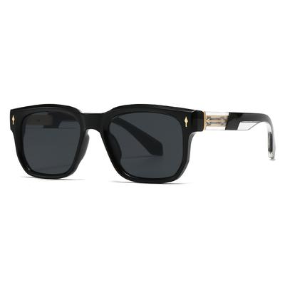 New Sunglasses Men Women Classic Square High Quality Rivet Glasses Male Fashion Black Travelling Uv400 Shades