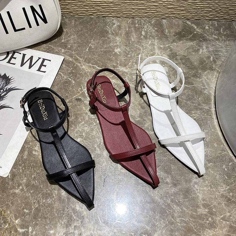 Fashion 2025 Summer New Style Buckle Fashion Thong Sandals for Women Casual Trendy Comfortable Low Heels Sandalias Mujer Heels Women