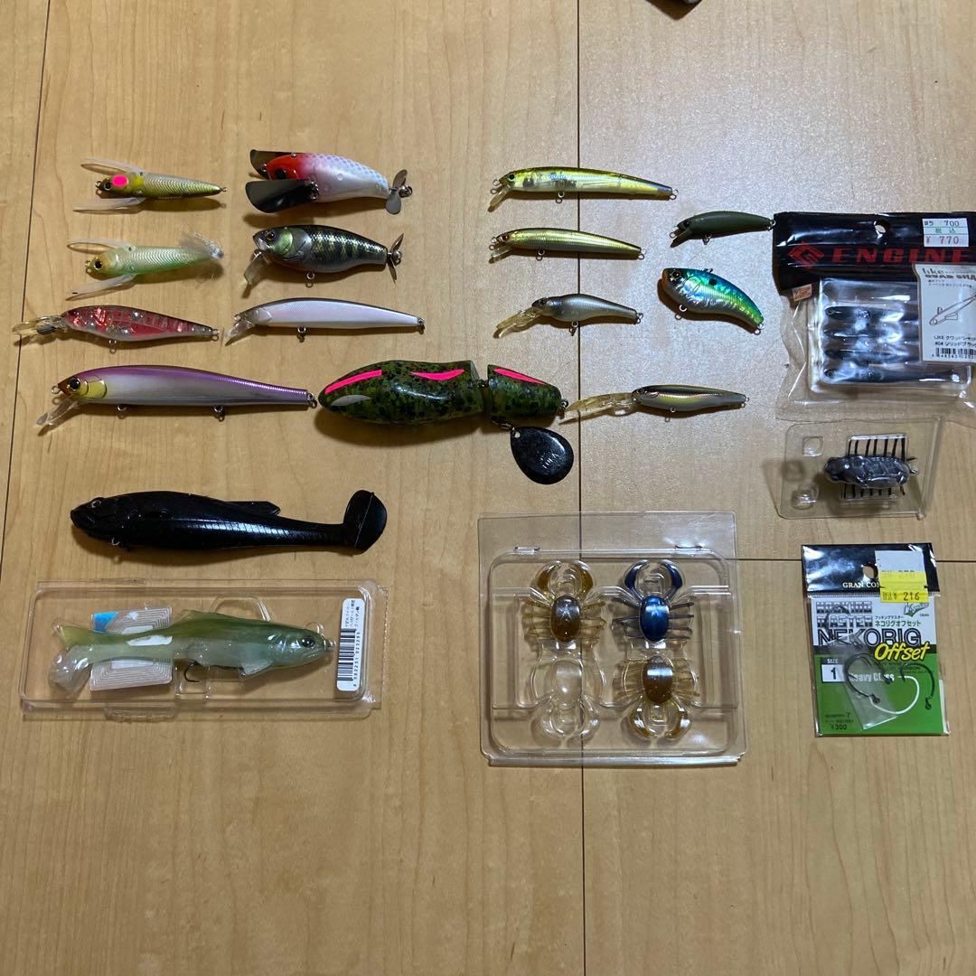 Used Bass fishing lure set bulk sale