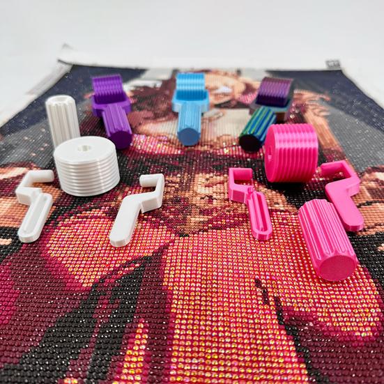 Váleček pro Diamond Art Kamínková Výšivka DIY Řemeslný Nástroj Odnímatelný Nástroj pro Diamond Art s Ergonomickou Rukojetí pro Rychlé Zabezpečení Umístění Diamantů