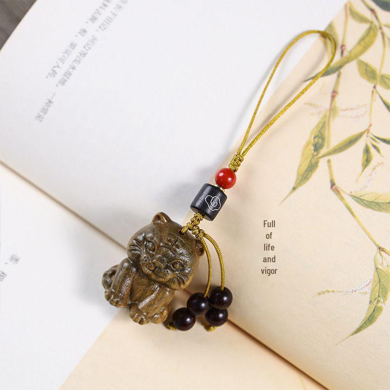 Green Sandalwood Tiger Pendant Phone Chain & Keyring Bag Charm Tassel