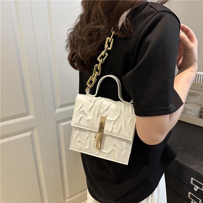 Pleated popular texture autumn new lock trend crossbody simple chain shoulder portable small square bag