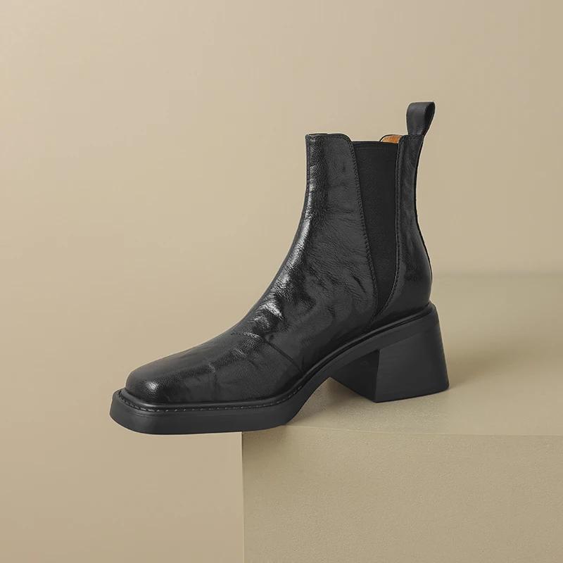 British style thick soled short boots for women in the autumn and winter of  new style with plush boots