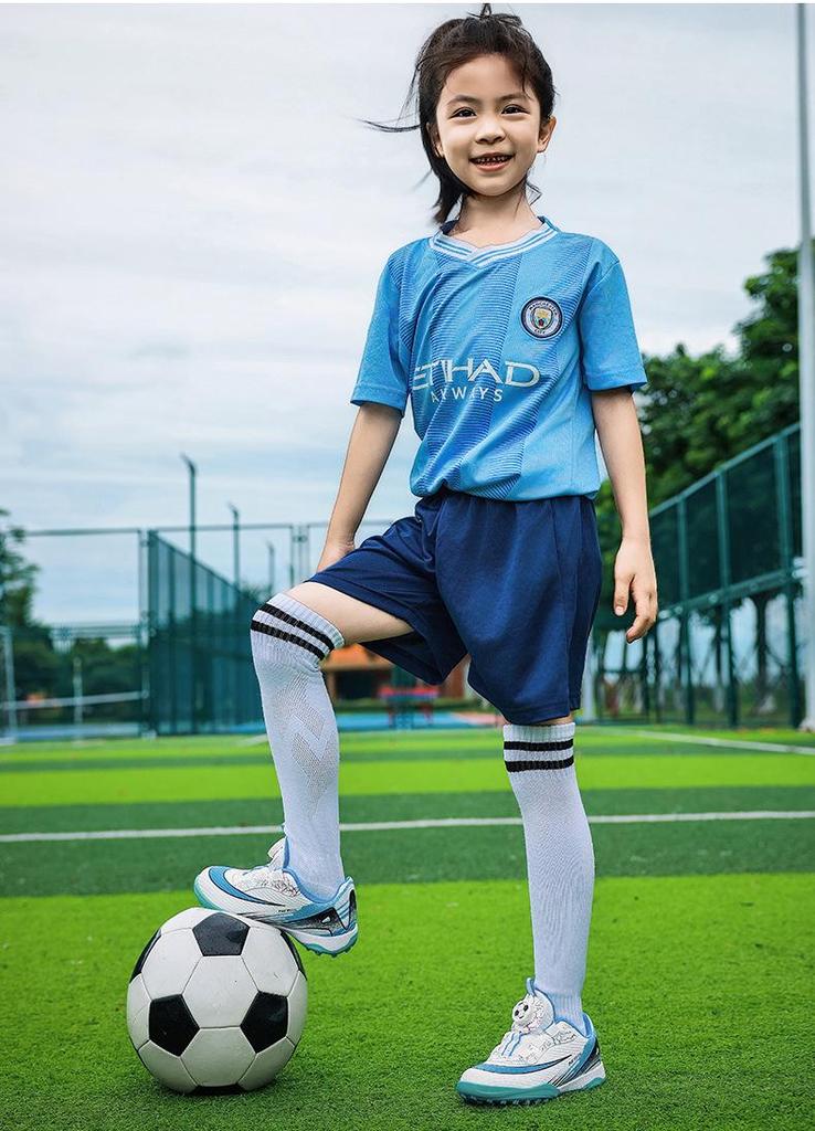Children's Rotating Buckle Football Shoes – Boys & Girls TF Studded Sports Shoes for Training & Competition