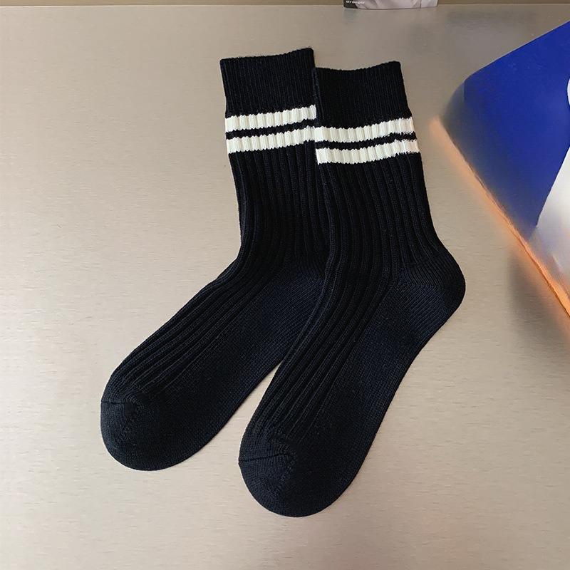 Female Autumn and Winter Stripe Color Bump Thick Line College Wind Tube Stack Socks