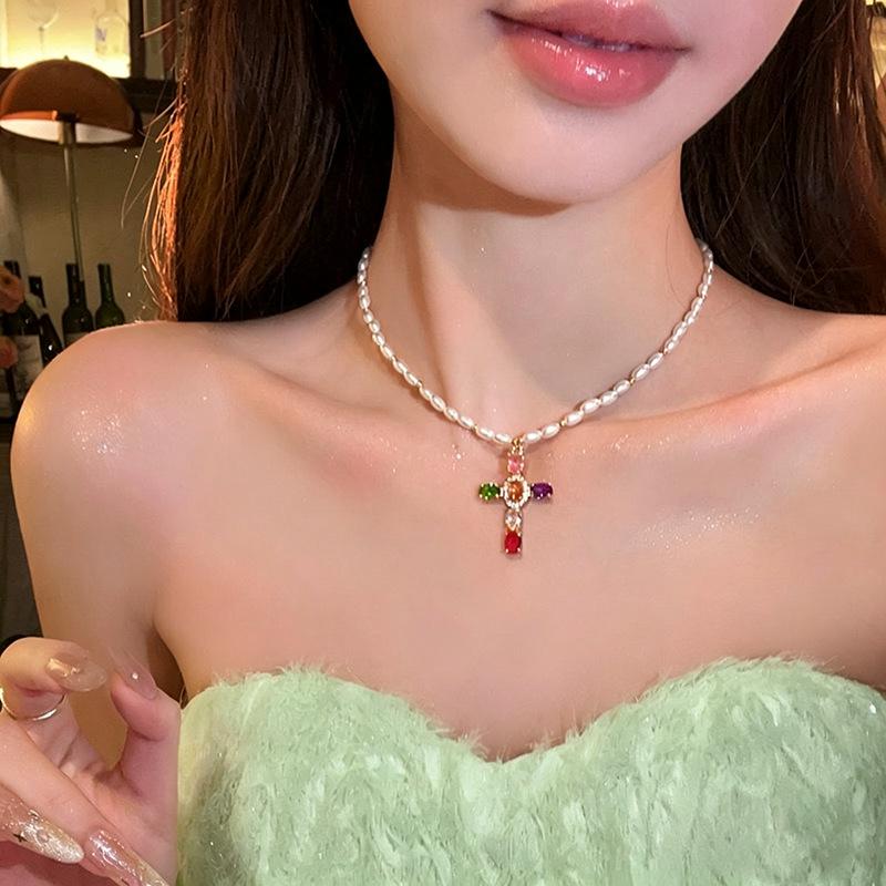 Light Luxury Colorful Zircon Cross Pendant Necklace for Women Girls Fashion Imitation Pearl Bead Necklace Y2K Romantic Jewelry