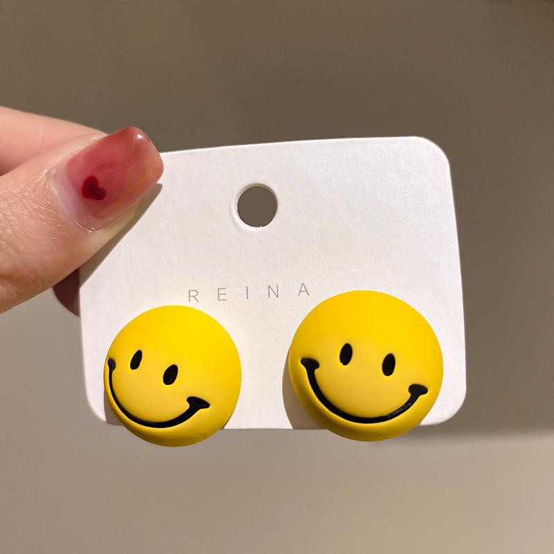 Super fairy yellow mesh flower earrings 2025 new seaside vacation style stud earrings niche high-end temperament earrings