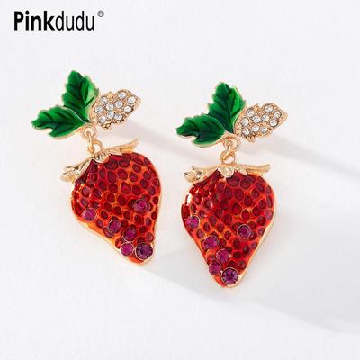Moda 2023 Orecchini a pendaglio con fragola rossa Carino creativo intarsiato zircone Orecchino di frutta per gioielli da donna Regali PD1247