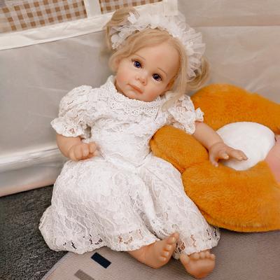 Magnifique Poupée Princesse Reborn Réaliste 20'' 50cm Corps en Tissu Poupée de Renaissance Purement Fait Main Cheveux Dorés Implantés Poupée de Simulation Jouet pour Enfants Cadeaux