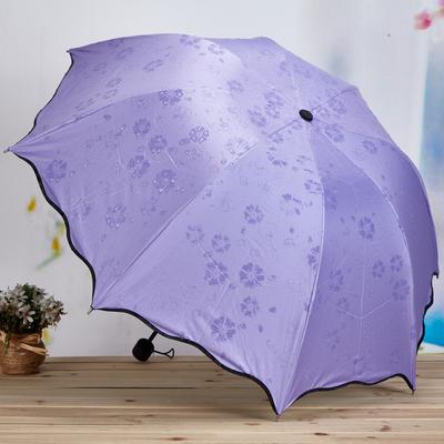 Tragbarer dreifach gefalteter Regenschirm, trifft Wasser, blühend, sonnig und regnerisch, doppelt verwendbarer Regenschirm, Anti-Ultraviolett-Sonnenschirm, starker Regenschirm