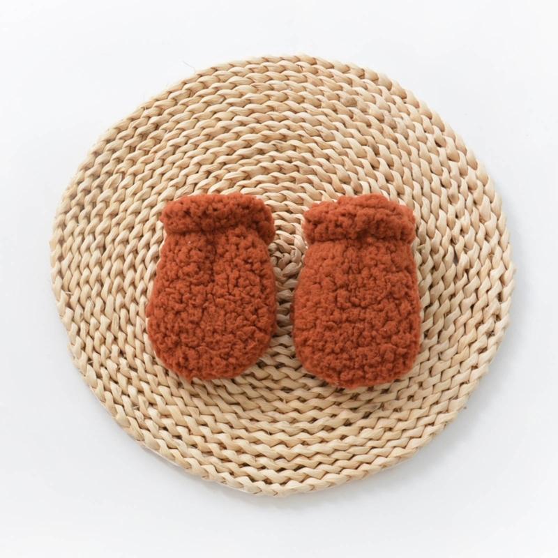 Infant Anti Scratch Gloves Stylish Winter Mittens for Babies Practical Newborn Mittens Soft & Insulated Mittens Gift
