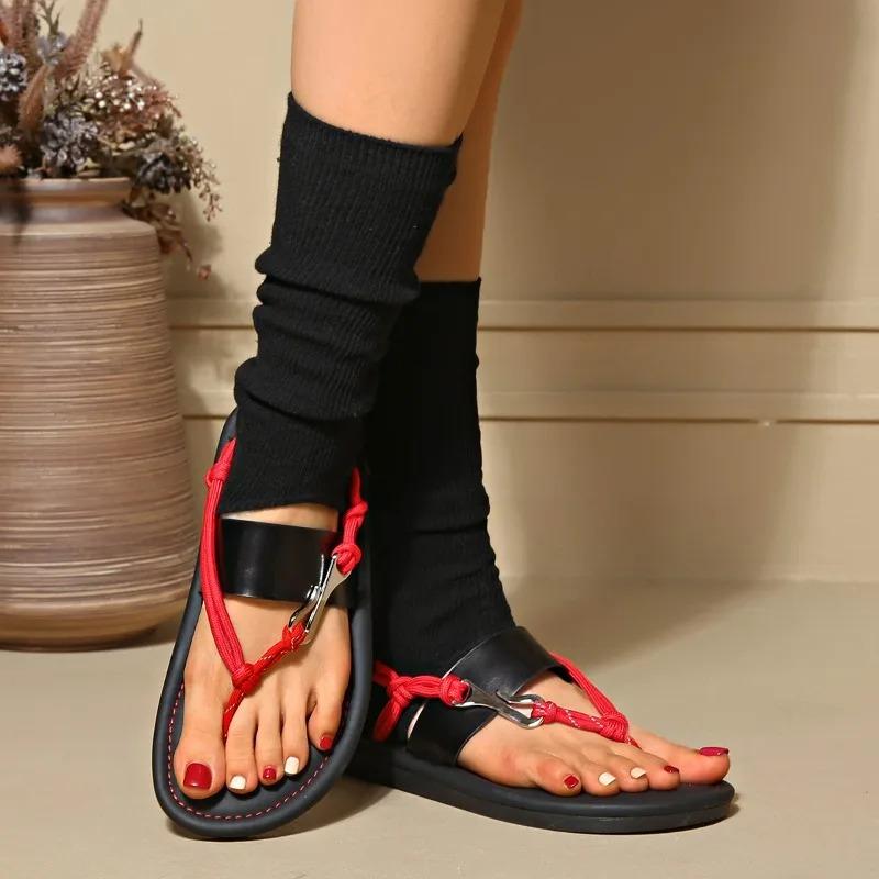 Fashion Summer 2025 New Flat Knot Versatile Flip Toe Herringbone Sandals Women