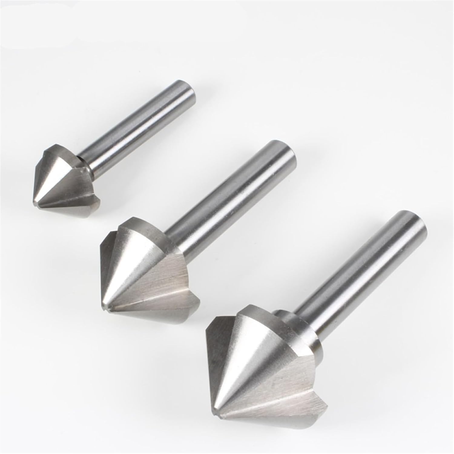 

4.5-60mm HSS 3 Flute 60 Degree Chamfer Countersink Drill Bits(4.5/5/6.3/8.3/10.4/12.4/14/16.5/18/20.5/23/25/30/35/40/45/50/60mm) 1Pcs(20.5mm) 4.5mm