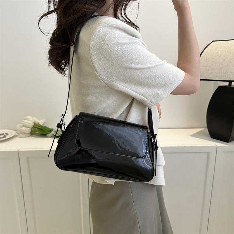 Chic Casual Mini Shoulder Bag For Women Fashionable Square Design In Multiple Colors