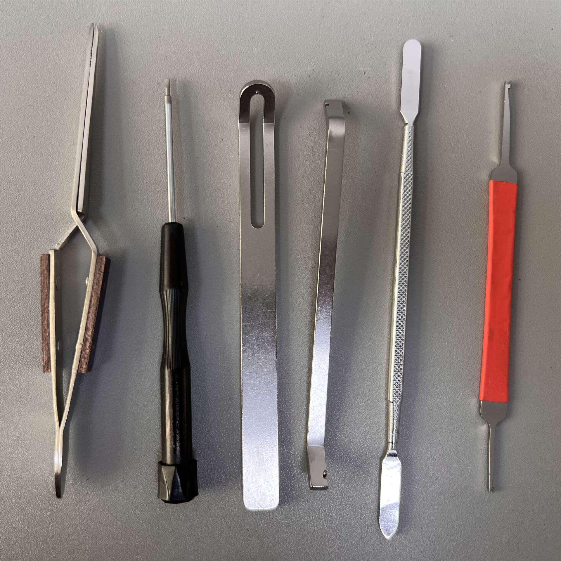 Flute, Clarinet & Saxophone Repair Tools: Compact Screwdriver & Tweezers Set