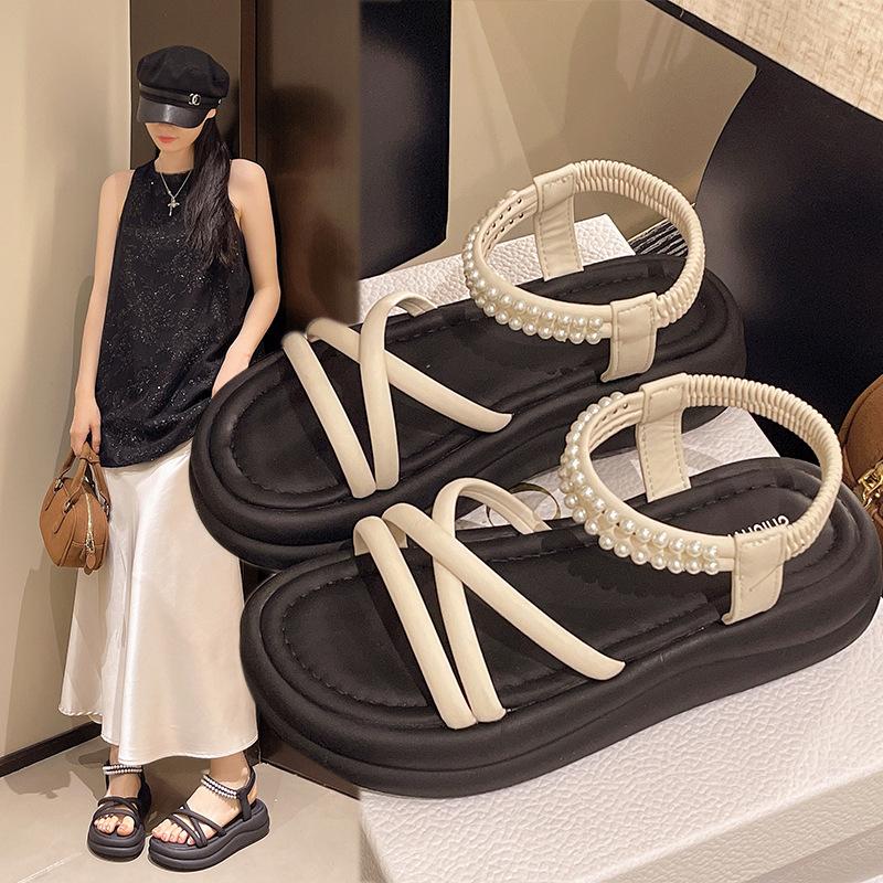 Sandals women wear new platform shoes with skirts in summer, muffin beach cool slippers