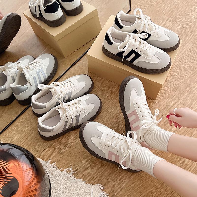 Lightweight thick-soled women's new autumn versatile lace-up board shoes, small height-increasing white shoes