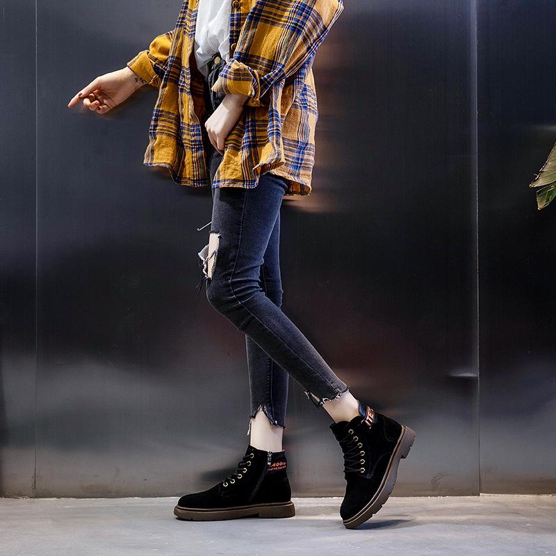 Autumn and Winter 2025 New Martin Boots Women's Autumn and Winter Versatile Trend Thick-soled Women's Boots Medium Tube Lace-up Locomotive Boots Women