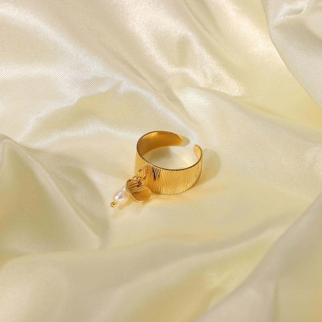 New Charm 18k Gold Plated Opening Adjustable Stainless Steel Heart Pendant Freshwater Pearl Wide Rings for Women