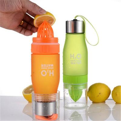 650ml Sportflasche H20 Kunststoff Fruchtinfusionsflasche Infusor Trinken Outdoor Sport Saft Zitrone Tragbar Fahrrad Reise Wasserflasche