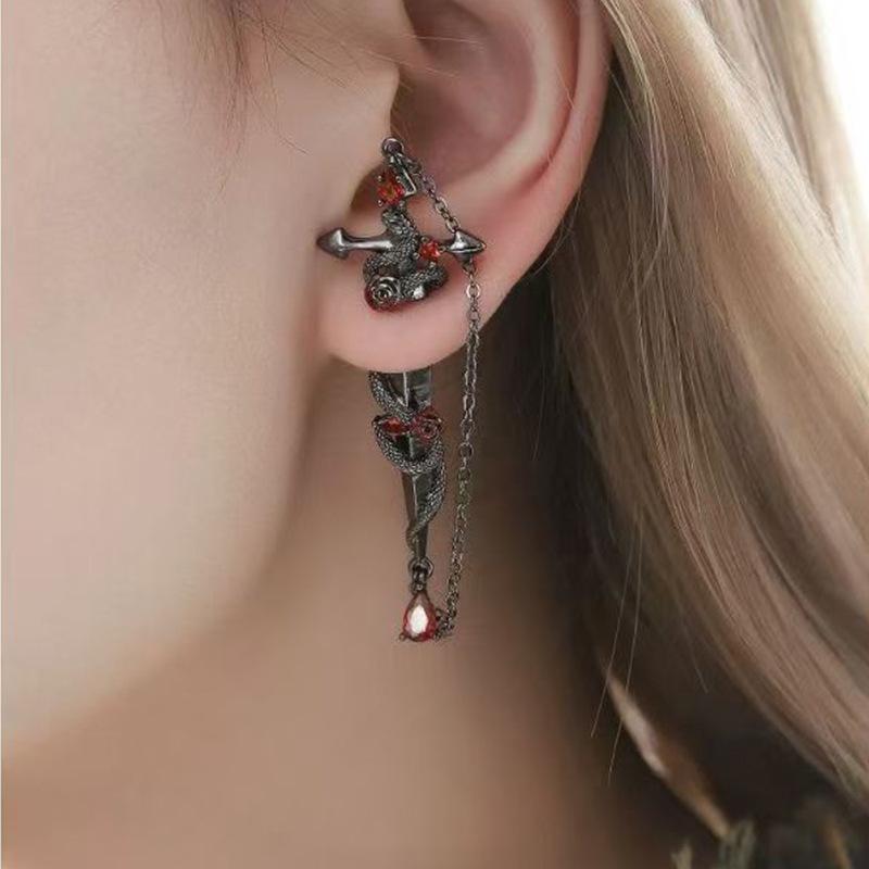 Retro Mote Mørk Gotisk Punk Rose Kors Torner Øredobb Unisex Piercing Øre Nål Ørepynt Smykker Tilbehør