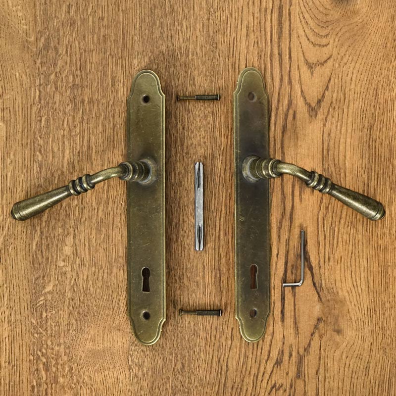 DEVON Door Handle with Key Plate 90mm ANTIQUE GOLD