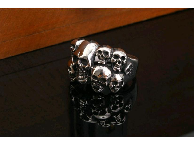 Jianjie Europäisch-Amerikanischer Totenkopfring: Dominanter Herren Retro Geisterkopf Schmuck