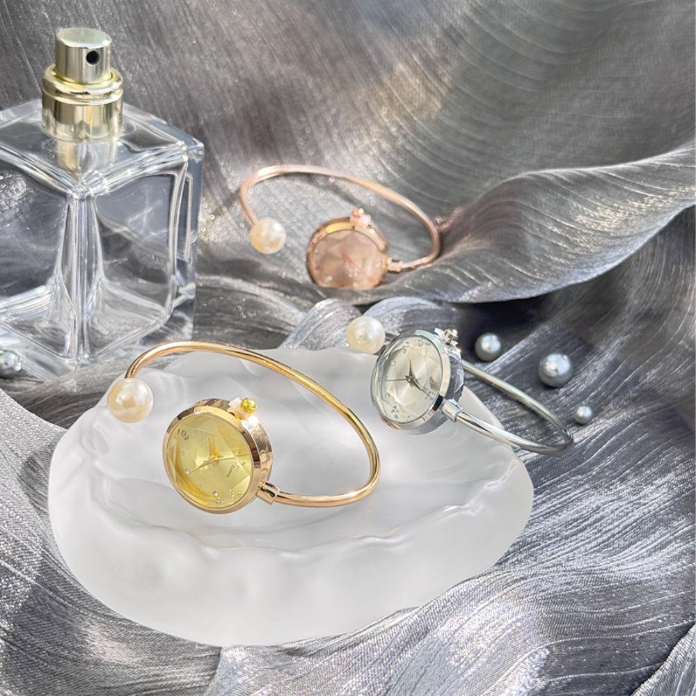 Elegant Alloy Ladies Quartz Wristwatch Vintage Rhinestone Bracelet Watch Imitation Pearl Rose Gold Small Dial Watch Women's