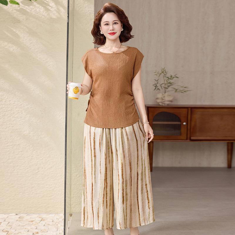 

2026 Summer Casual Loose Two-Piece Set: Short Sleeve Top & Pants for Middle-Aged and Elderly Women XL