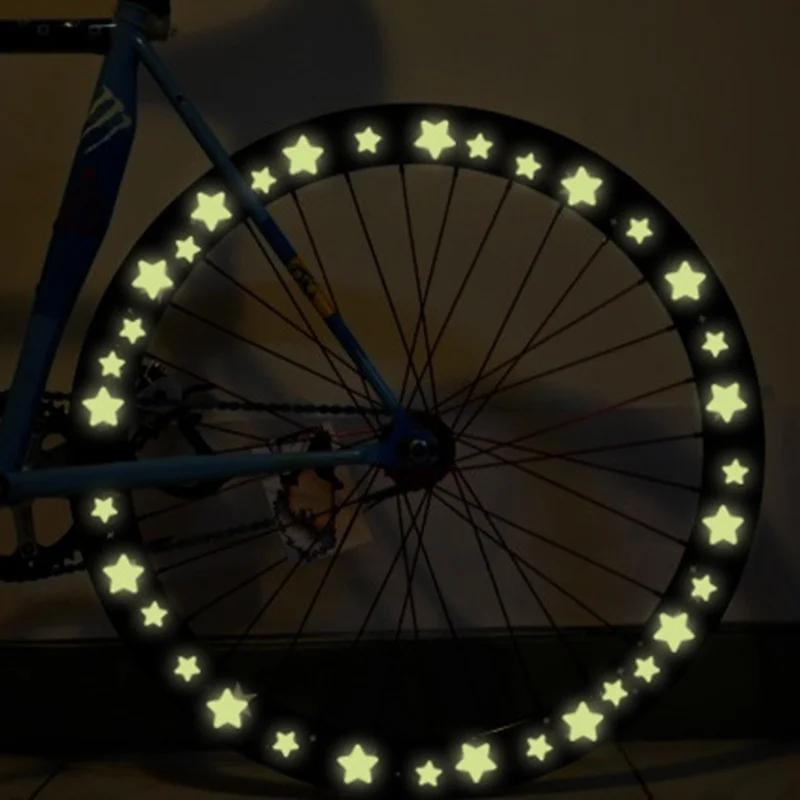 1 Balení Samolepka na zeď Svítící Skleněná samolepka Kreativní Fluorescenční Meteor Hvězda Měsíc Trvale Svítící Dekorace do dětského pokoje