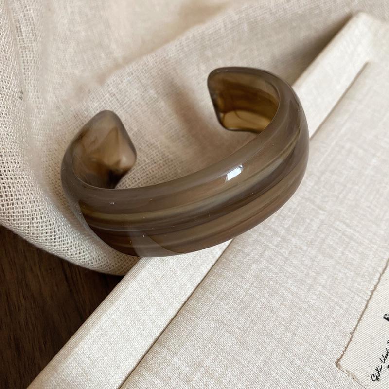 

Геометрический открытый браслет: Роскошный современный браслет с минималистичным шиком