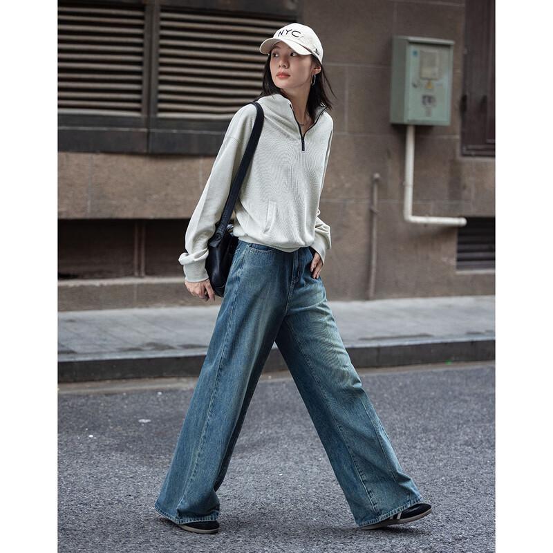 Demana Relaxed Fit Half-Zip Stand-Collar Sweatshirt