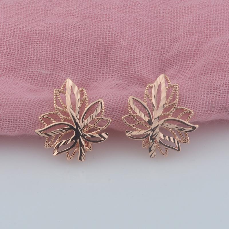 Rose Gold Leaf Shaped Stud Earrings for Women Elegant Plant Design Jewelry Gift