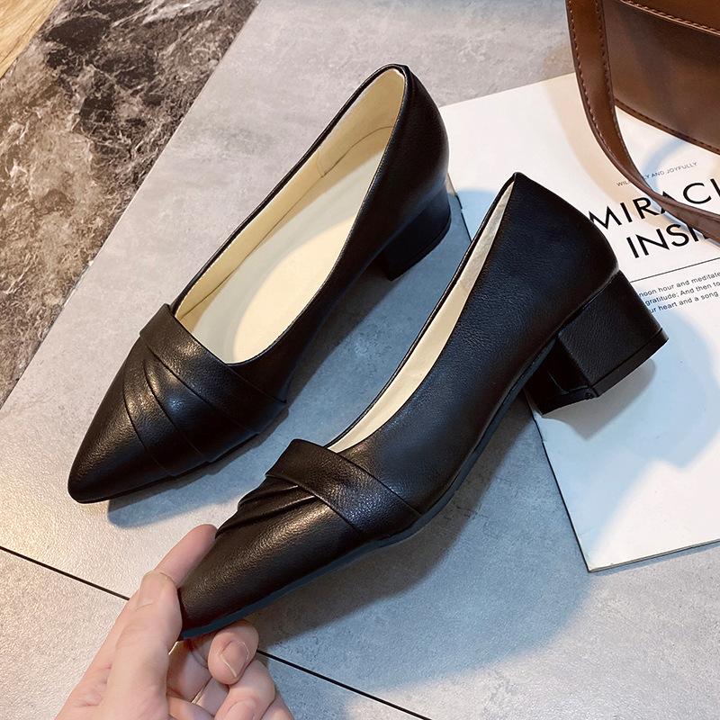 New Spring Single Shoes for Women's Middle Heel Spring and Autumn Black Soft Sole Leather Shoes Thick Heel Work Women's Shoes