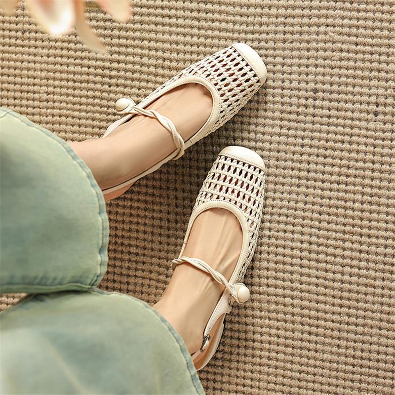 Fashion New Summer Sandals Round Toe Sandals for Women Low Heels Fashion Hollow Out Sandals Breathable Ladies Shoes Mary Jane Shoes