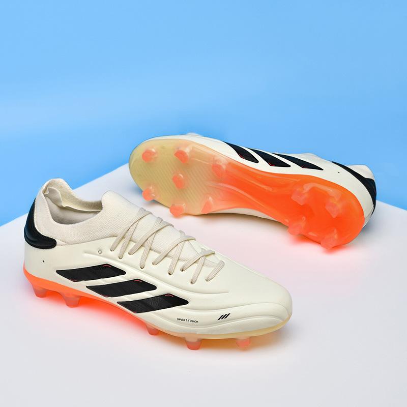 

Female adult new low-top game football shoes, football shoes, long nails, sports broken nails, training shoes for men and women 35