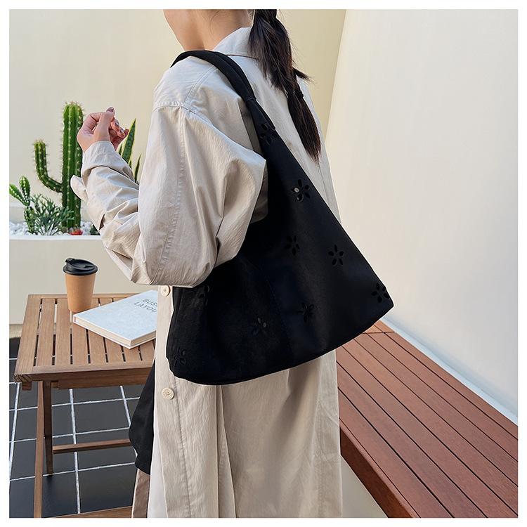 Suede Bag Women's Large Capacity Autumn and Winter Retro Shoulder Armpit Bag Commuter Dumpling Bag