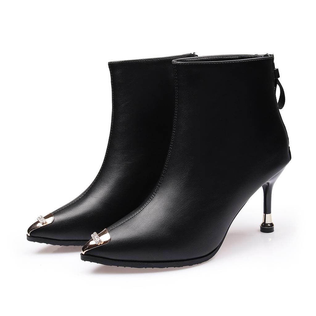 Short boots women's 2026 new rhinestone Korean version versatile fashion back zipper slim heel women's shoes