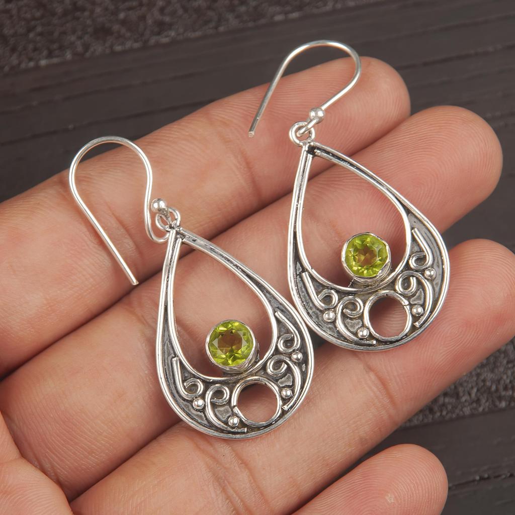 Kolczyki z peridotem, biżuteria z kamieni szlachetnych, kolczyki ze srebra próby 925, ręcznie robiona biżuteria, kolczyki z kamieniami szlachetnymi, prezent dla niego