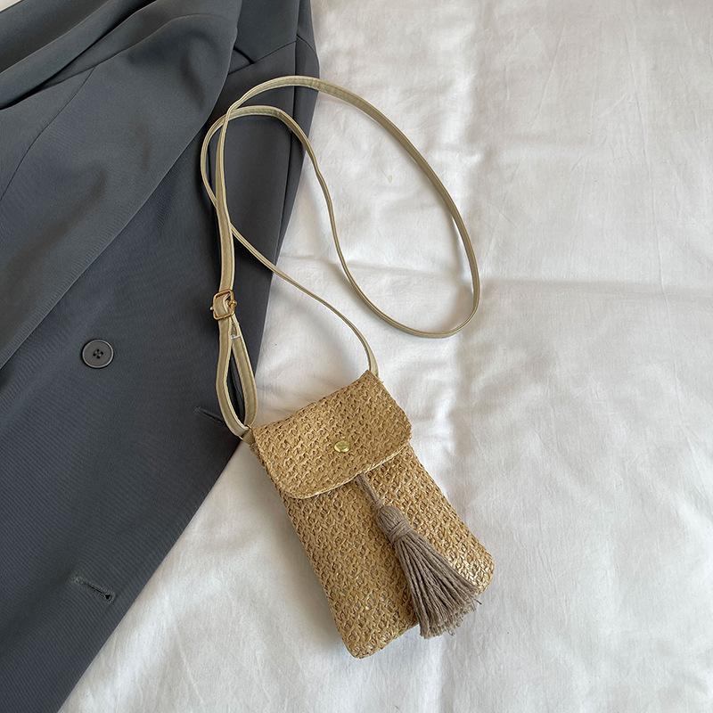 2025 New Summer Japan and Korea Travel Mobile Phone Bag Fringed Messenger Bag Straw Woven Seaside Personalized Mobile Phone Small Square Bag