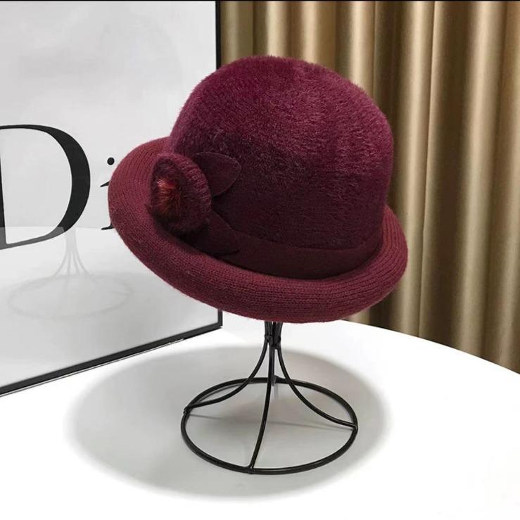 Dámský zimní klobouk kbelík Elegantní větruodolný klobouk typu basin zdobený květinami Ultra silný hřejivý podzimní zimní klobouk z imitace kožešiny