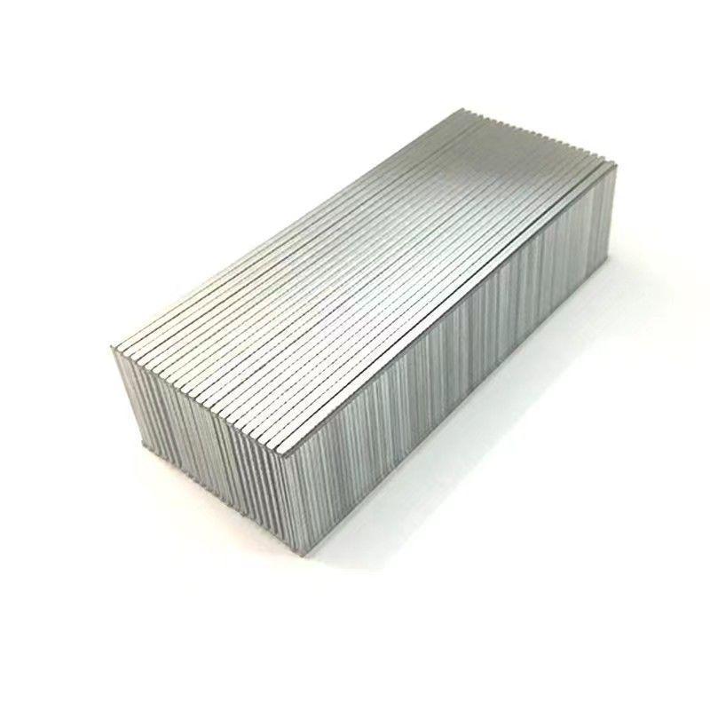 20kg Kiste National Standard Pneumatische Streifennägel - Größen F15, F20, F25, F30, T38, T50 für Nagelpistolen und Holzbearbeitung