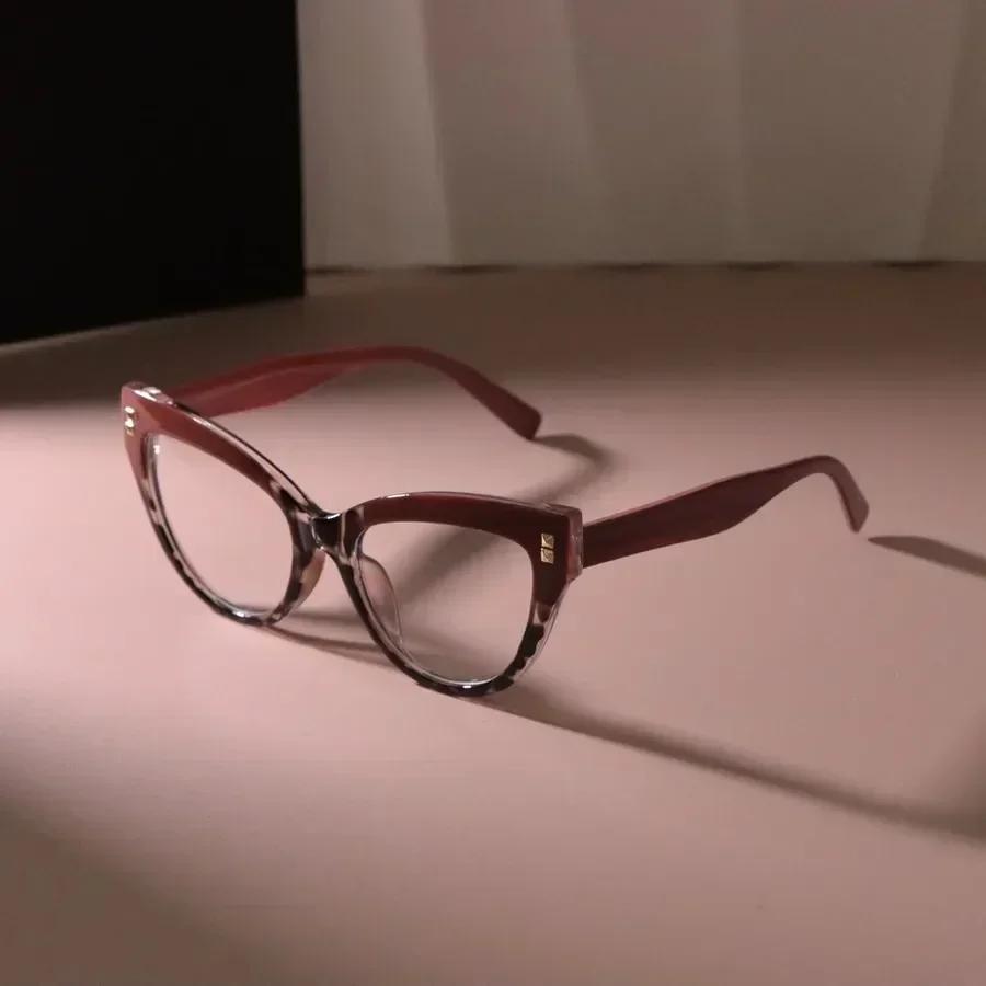 

Retro Square Light Eyeglass Frame Women Men Transparent Unisex Glasses For Female Male