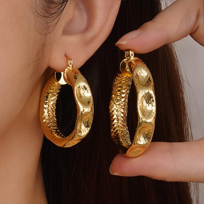 European & American Retro Large Hoop Earrings - Light Luxury, Gold & Silver Versatile Design, Statement Ear Ornaments