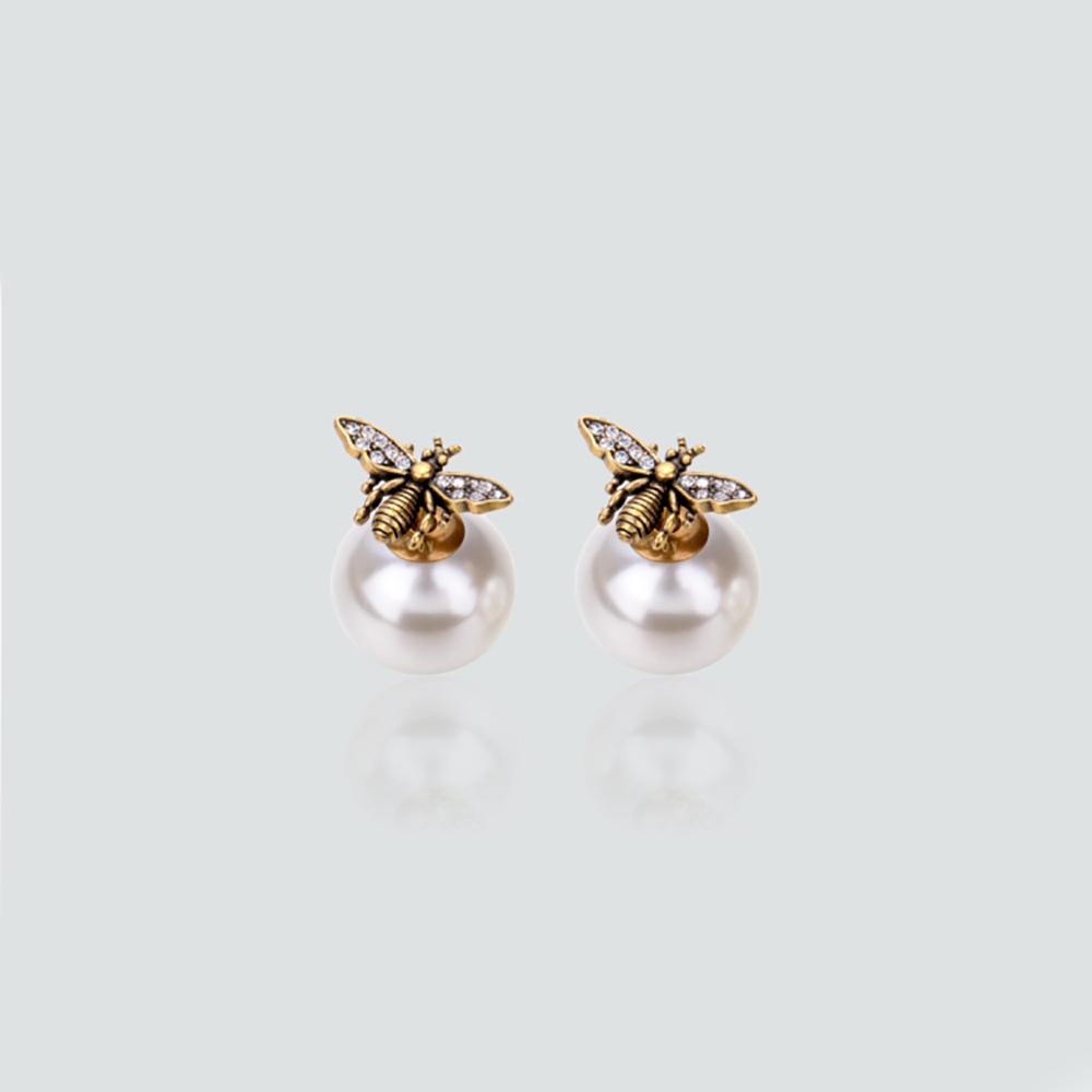 Explosive Retro Bee Asymmetrical Personality Earrings Female Net Red High Version Rear Hanging Letter Pearl Love Earrings