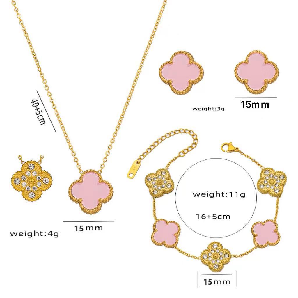 Trendy Clover Bracelet: Women's Korean Simple Design with Mother-of-Pearl and Titanium Steel, Featuring Five Floral Motifs.