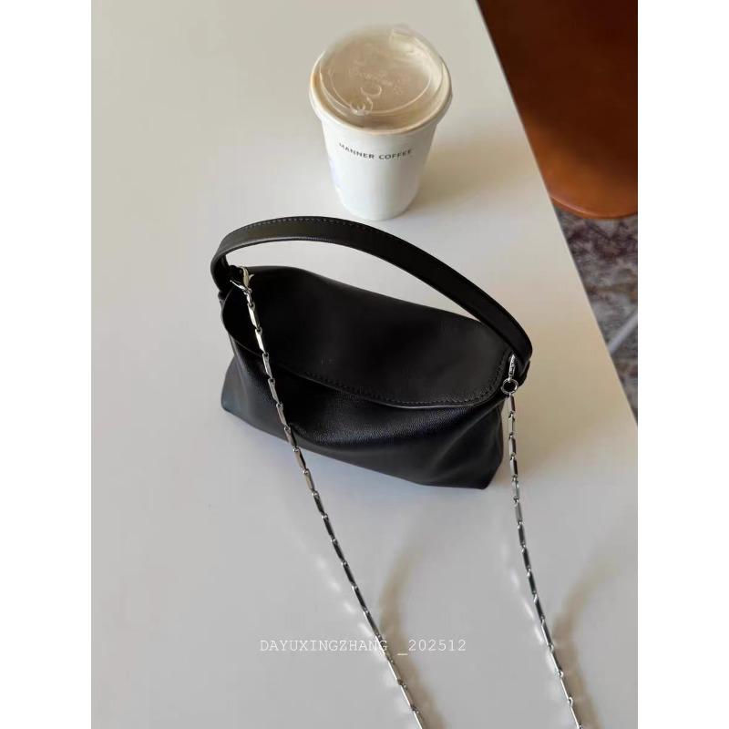 

Daewoo surname Zhang, self-made original minimalist design mini mahjong chain messenger bag mobile phone change bag early spring