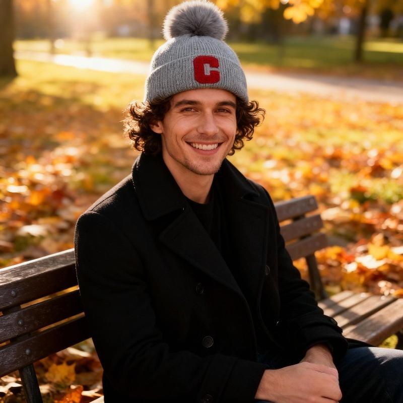 1pc Women's Winter Pompom Beanie Hat,Warm and Cozy Knit Hat Fleece Lining Skull Caps for Women,suitable for Outdoor Activities