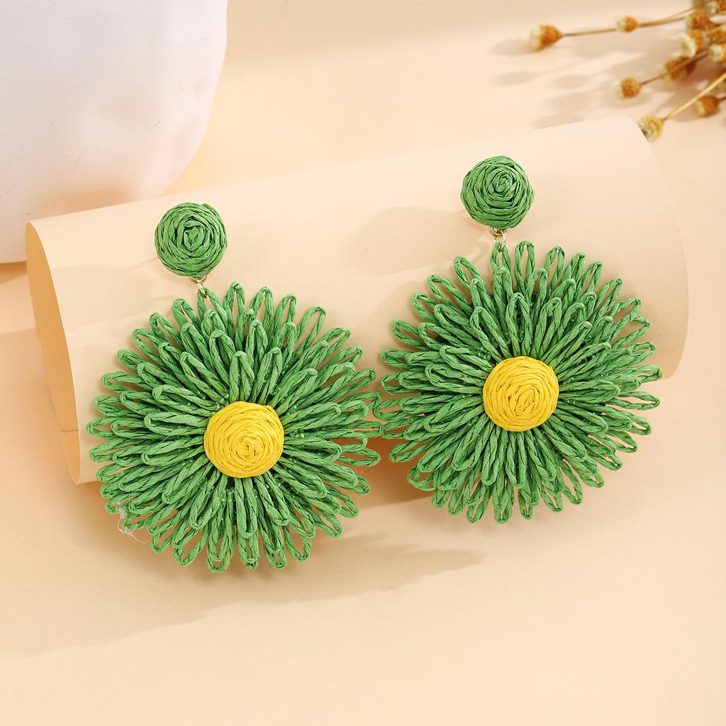 European and American Cross-border Holiday Style Colored Flower Earrings, Summer High-end Simple Hand-woven Raffia Earrings