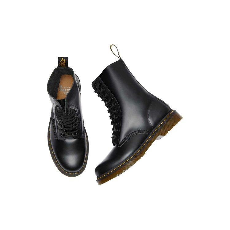 1490 Dr.Martens Mid 'Black' 11857001